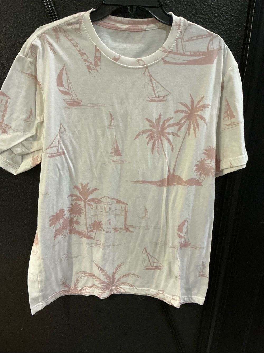 Men’s XL Tropical Palm Tree Sailboat Print T-Shirt Coastal Beach Resort Tee